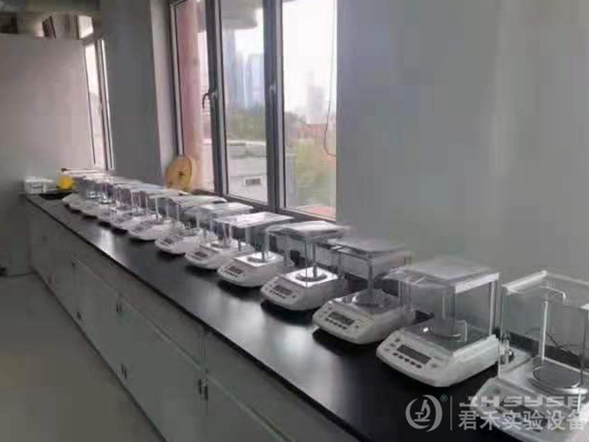 实验室精密仪器
