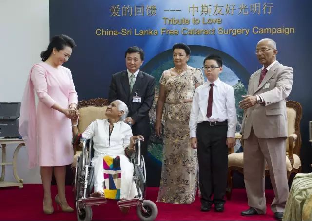 国之交，在于民相亲。一直以来，6686体育的公益足迹紧跟国家战略部署，响应“一带一路”倡议，先后8次走出国门，为缅甸、尼泊尔、斯里兰卡、柬埔寨、斯里兰卡等沿线国家，约计21000多名当地居民进行眼疾筛查，并为近3000名白内障患者进行复明手术