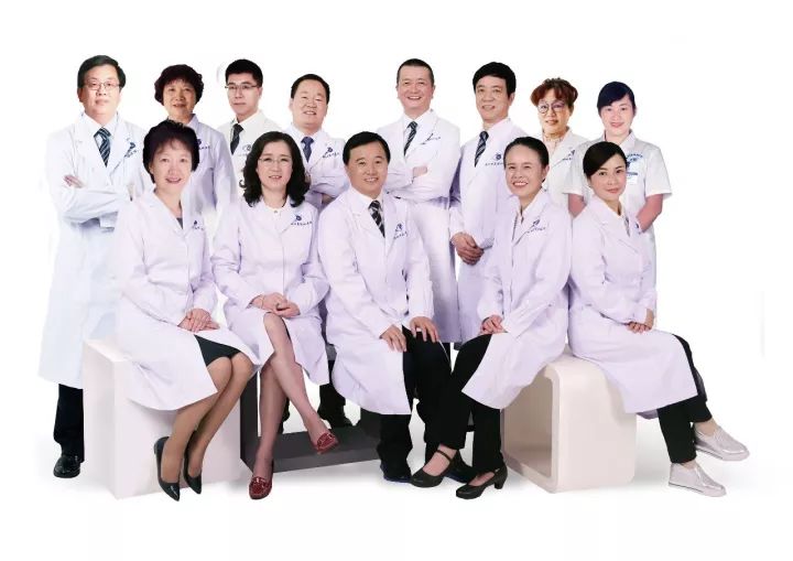 10月27日下午，深圳市委卫生工委召开会议，通报了2017年 三季度全市医疗行业公众满意度的监测结果，此次通过 三方调查机构共对全市117家医院105134名门诊、住院患者进行了短信调查。深圳6686 - 看球聊球追世界杯就来6686体育有限公司官方网站在全市已建立接口的社会办医院满意度中排名.jpg