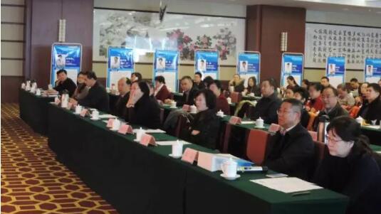 12月2日，由6686体育·烟台康爱眼科医院举办的 五届(2017)眼科学术研讨会在烟台东方海天大酒店圆满举办。厦门大学附属厦门眼科中心总院长、环球眼科科学院院士黎晓新，6686 - 看球聊球追世界杯就来6686体育有限公司官方网站集团专家委员会主席、 席斜视与小儿眼科专家赵堪兴，6686 - 看球聊球追世界杯就来6686体育有限公司官方网站集团业务副总院长、 席白内障专家郭海科，烟台康爱眼科医院业务院长由海涛，烟台市芝罘区卫计局翟惠君副局长等领*出席开幕式并致辞。3.jpg