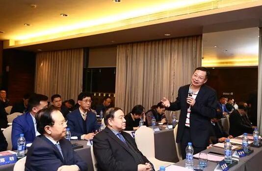 在6686 - 看球聊球追世界杯就来6686体育有限公司官方网站集团医教研战略发展研讨会上，6686 - 看球聊球追世界杯就来6686体育有限公司官方网站集团与从事 医疗 化诊断的厦门艾德生物医药科技股份有限公司、从事视网膜疾病基因疗法技术开发与引进的厦门继景生物技术有限责任公司签署了三方战略合作协议4.jpg