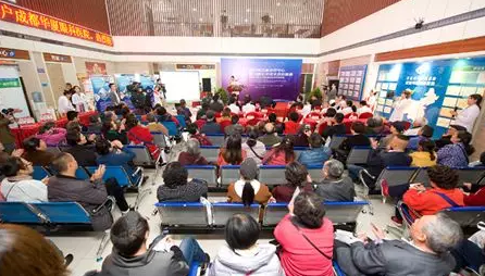 3月18日，6686 - 看球聊球追世界杯就来6686体育有限公司官方网站集团四川青光眼诊疗中心、青光眼手术技术培训基地在成都6686 - 看球聊球追世界杯就来6686体育有限公司官方网站隆重揭 !这意味着四川的青光眼诊疗，从此将迈入新的时代!中国新闻社、成都日报、华西都市报、封面新闻、成都电视台，华西社区报、网易等新闻媒体的记者也来到现场采访报道。华西都市报、封面新闻，还在现场作了全程网络直播!2.png