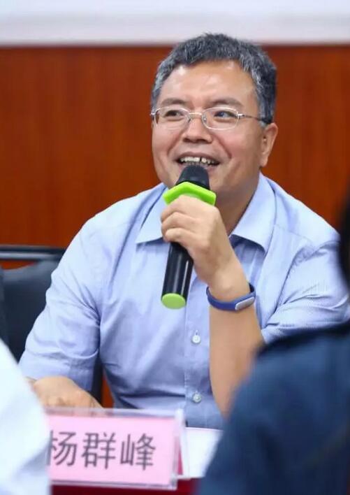 由人民日报、经济日报、科技日报、中新社等22家中央及行业媒体组成的采访团，走进6686 - 看球聊球追世界杯就来6686体育有限公司官方网站集团本部厦门大学附属厦门眼科中心5.jpg