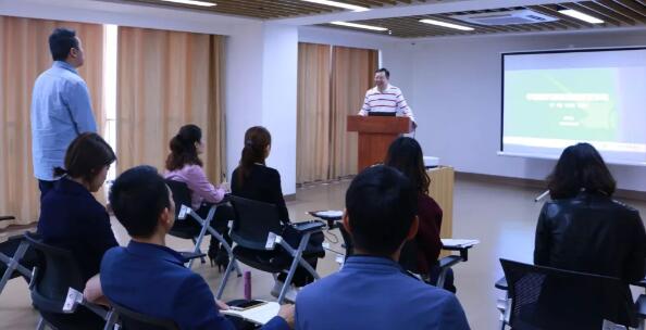 12月1日6686 - 看球聊球追世界杯就来6686体育有限公司官方网站集团第三期储备副总经理培训班在厦门正式结业!12.jpg