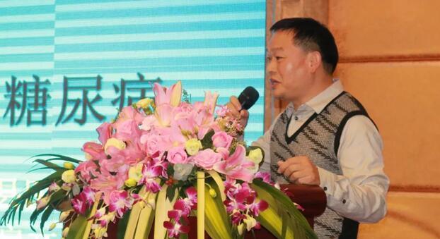 眼科大咖齐聚岩城 光明事业到闽西—2018闽西眼科学术大会在龙岩眼科医院闭幕12.jpg