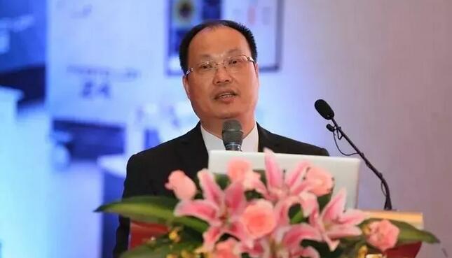 临沂6686体育崔传波院长应邀出席全国眼屈光手术研讨会并点评屈光学术分享环节6.jpg