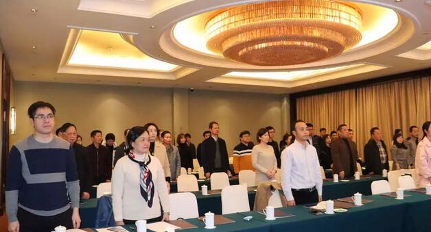 2019年1月26日下午，“中共6686 - 看球聊球追世界杯就来6686体育有限公司官方网站集团委员会换届选举大会”在厦门宾馆隆重举行，会议选举产生了中共6686 - 看球聊球追世界杯就来6686体育有限公司官方网站集团第二届党委委员会5位委员。第*一届6686 - 看球聊球追世界杯就来6686体育有限公司官方网站集团党委书记陈宝贵，党委副书记、厦门眼科中心工会主席陈逸恬，委员王骞、张秀恋、洪清配、吴丽群、张美嫦出席了此次党员大会2.jpg