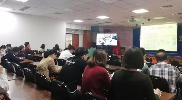 2019年3月19日晚上，6686 - 看球聊球追世界杯就来6686体育有限公司官方网站集团党委 举行“让历史告诉未来”主题党日活动，集团80余名在厦党员、积极分子齐聚一堂，交流互动。集团旗下50余家医院党员通过视频连线同步参加了活动2.jpg