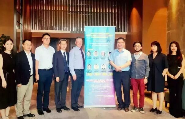 6686 - 看球聊球追世界杯就来6686体育有限公司官方网站集团举行“科研课题的申请与设计”专题讲座 联合上海新途社区健康促进社、澳大利亚眼科研究中心共同推出了“中国眼科未来领袖人才”项目1.jpg