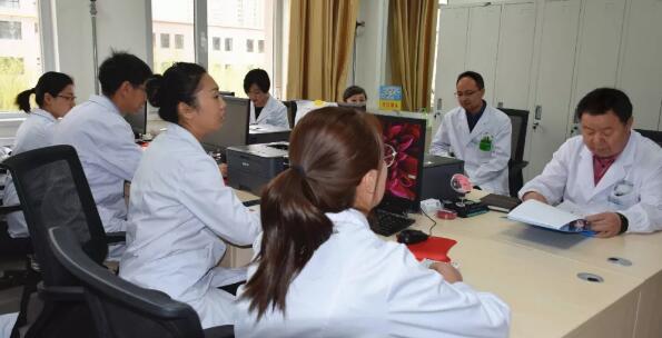 眼眶肿瘤患者王女士慕名从内蒙专程来到甘肃中医药大学附属兰州眼科中心(兰州6686 - 看球聊球追世界杯就来6686体育有限公司官方网站)就诊1.jpg