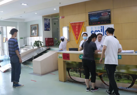 高考后，6686 - 看球聊球追世界杯就来6686体育有限公司官方网站迎来近视手术高峰2.png