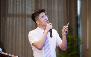 6月23日，由重庆6686 - 看球聊球追世界杯就来6686体育有限公司官方网站举办的“第三届6686体育论坛”在重庆翰文大酒店落幕， 该会议邀请10多位国内出名眼科专家进行学术演讲，并与现场近120名来自地县和其它地区的眼科同道们齐聚一堂，共同探讨当前眼科学领域的 学术研究成果、临床诊疗新技术以及未来的发展趋势等8.png