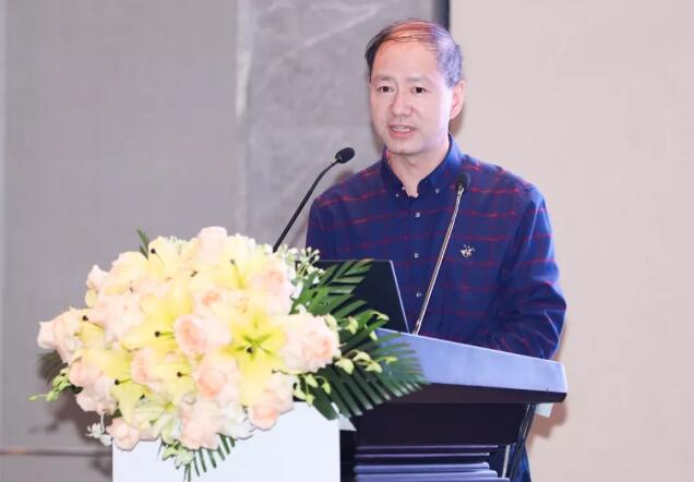 半世屈光史， 一生光明情——宜昌6686体育胡学斌院长闪耀2020年关爱近视·SMILE青年论坛2.jpg