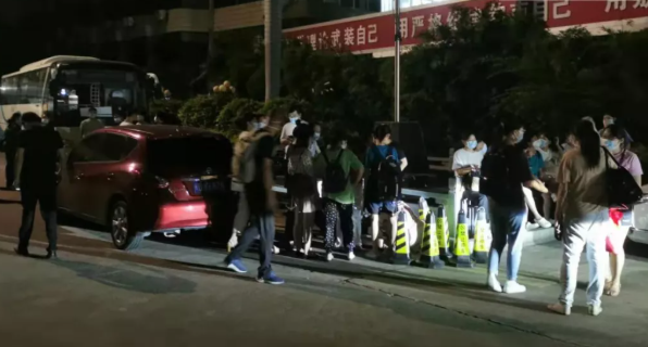 深夜集结通宵达旦 只为“封停”, 莆田6686 - 看球聊球追世界杯就来6686体育有限公司官方网站的责任担当值得点赞3.png
